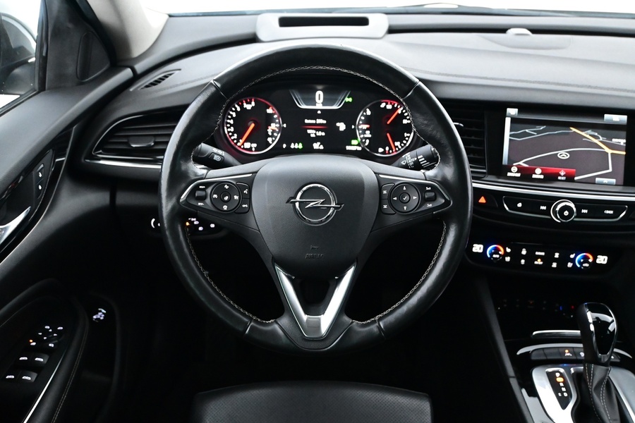 Opel Insignia vaihtoauto