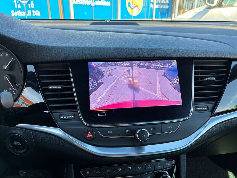 Opel Astra vaihtoauto