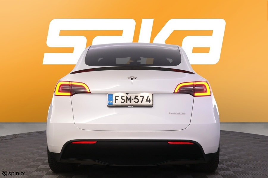 Tesla Model Y vaihtoauto