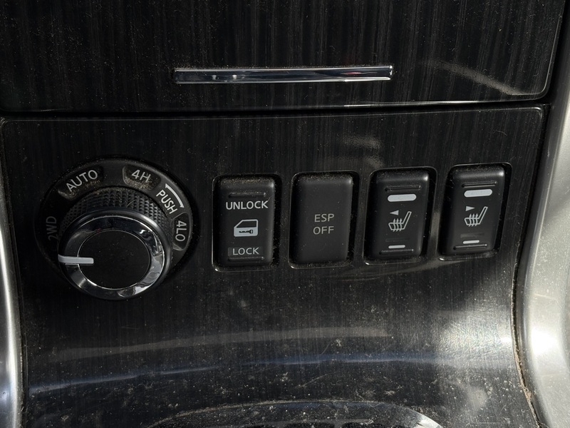 Nissan Pathfinder vaihtoauto