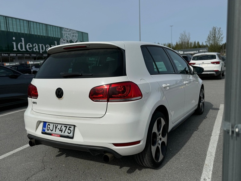 Volkswagen Golf vaihtoauto