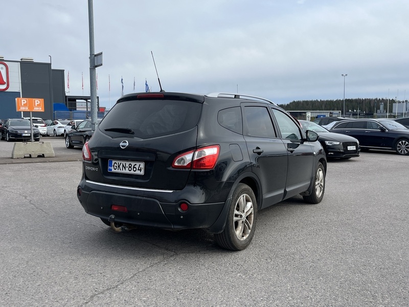 Nissan Qashqai+2 vaihtoauto