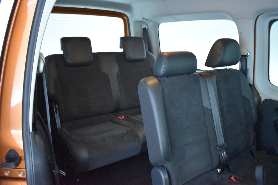 Volkswagen Caddy Maxi vaihtoauto