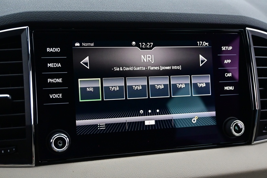 Skoda Karoq vaihtoauto