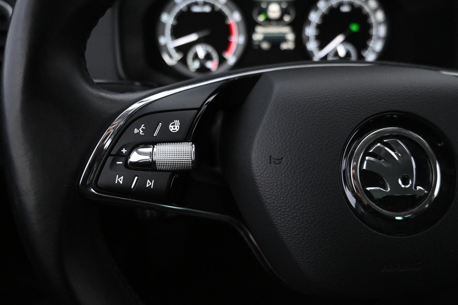 Skoda Karoq vaihtoauto