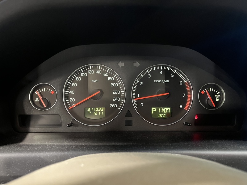 Volvo V70 vaihtoauto