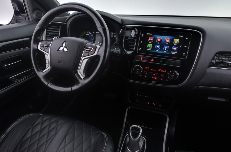Mitsubishi Outlander PHEV vaihtoauto
