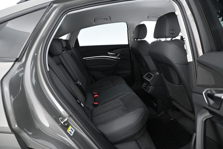 Audi Q8 e-tron vaihtoauto