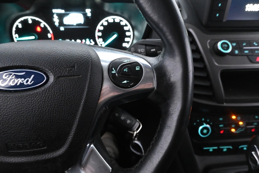 Ford Transit Connect vaihtoauto