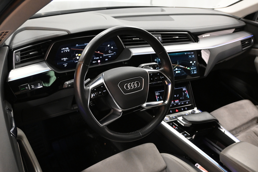 Audi e-tron vaihtoauto