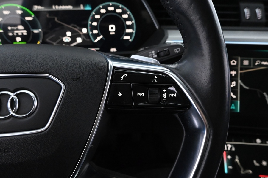 Audi e-tron vaihtoauto