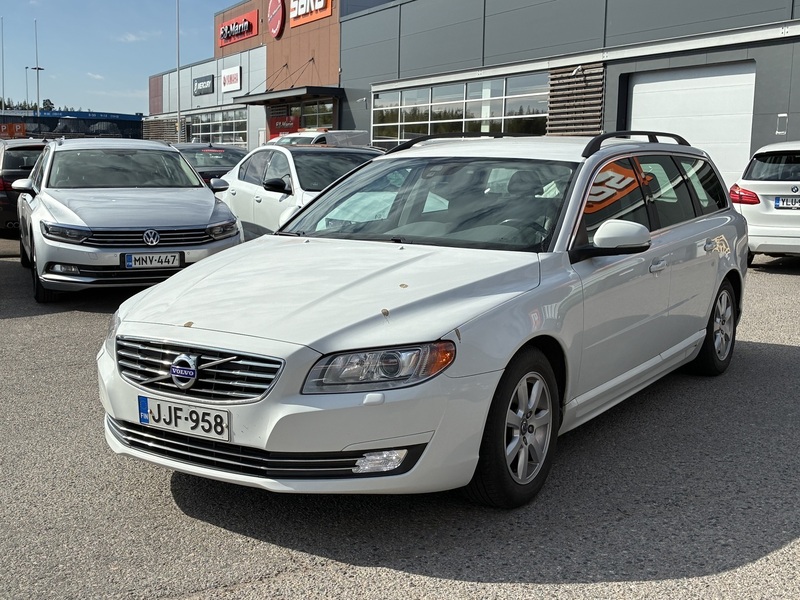Volvo V70 vaihtoauto