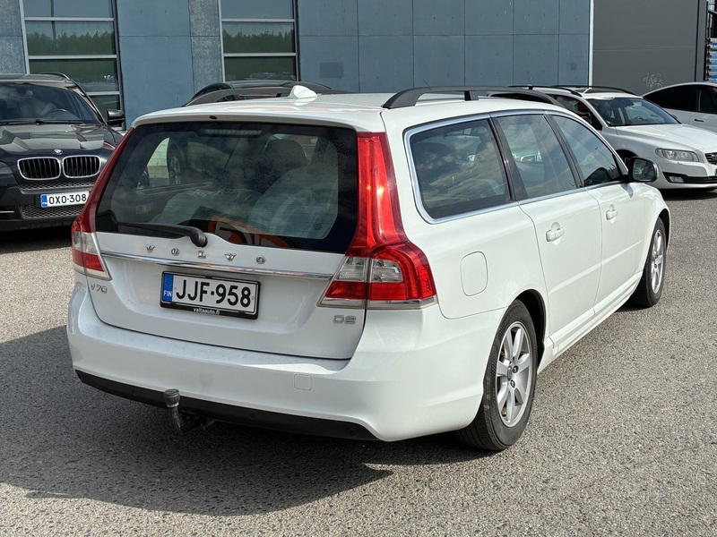 Volvo V70 vaihtoauto