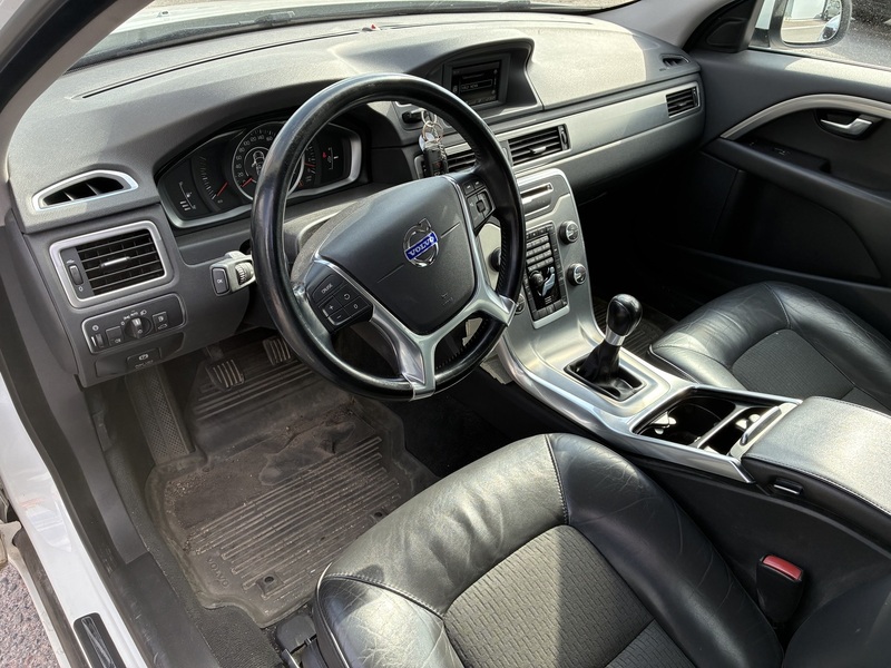 Volvo V70 vaihtoauto