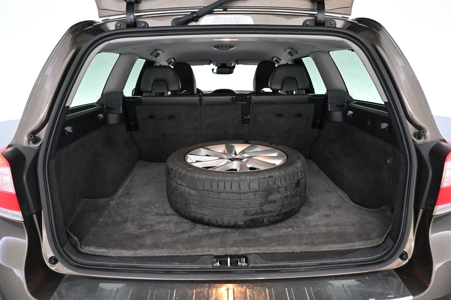 Volvo V70 vaihtoauto