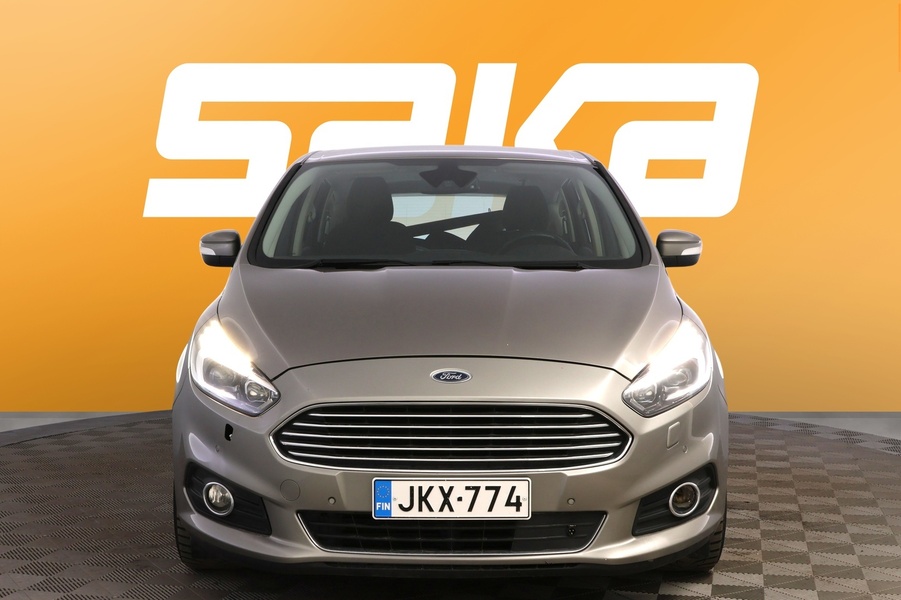 Ford S-MAX vaihtoauto