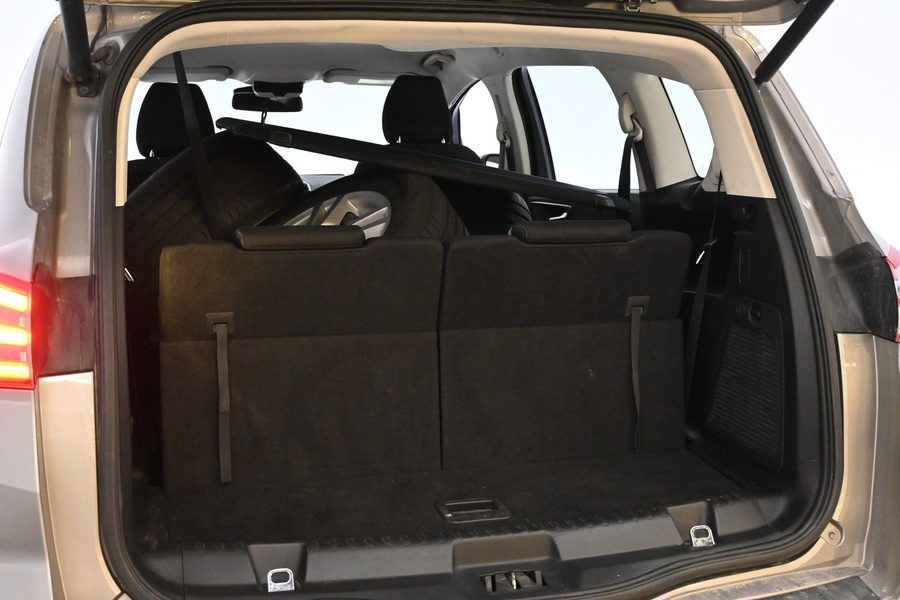 Ford S-MAX vaihtoauto