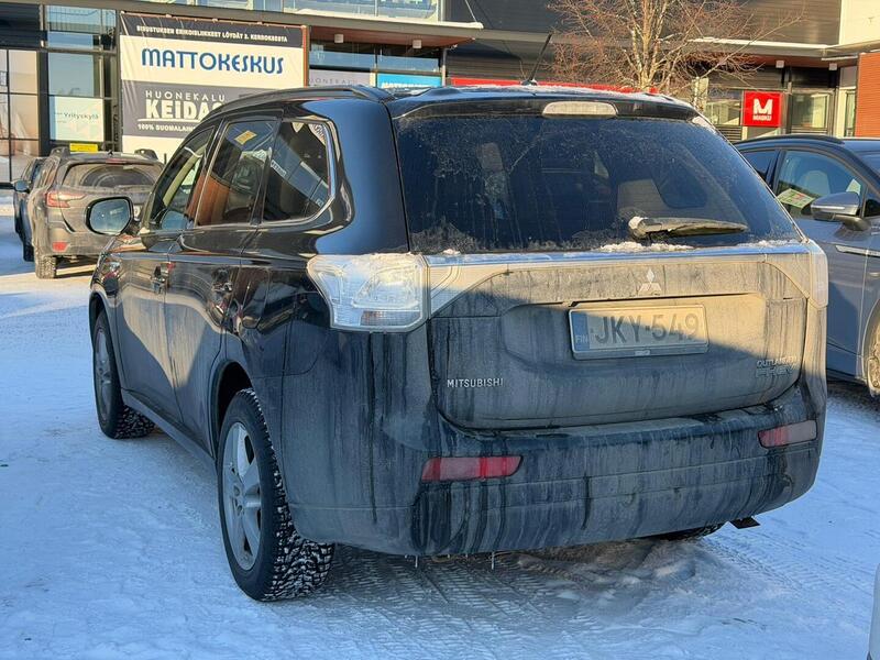 Mitsubishi Outlander PHEV vaihtoauto
