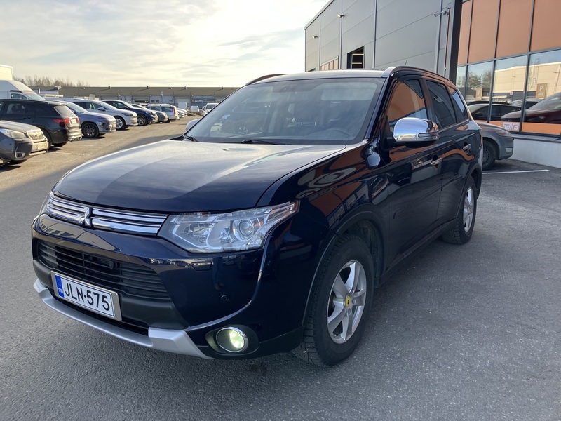 Mitsubishi Outlander vaihtoauto