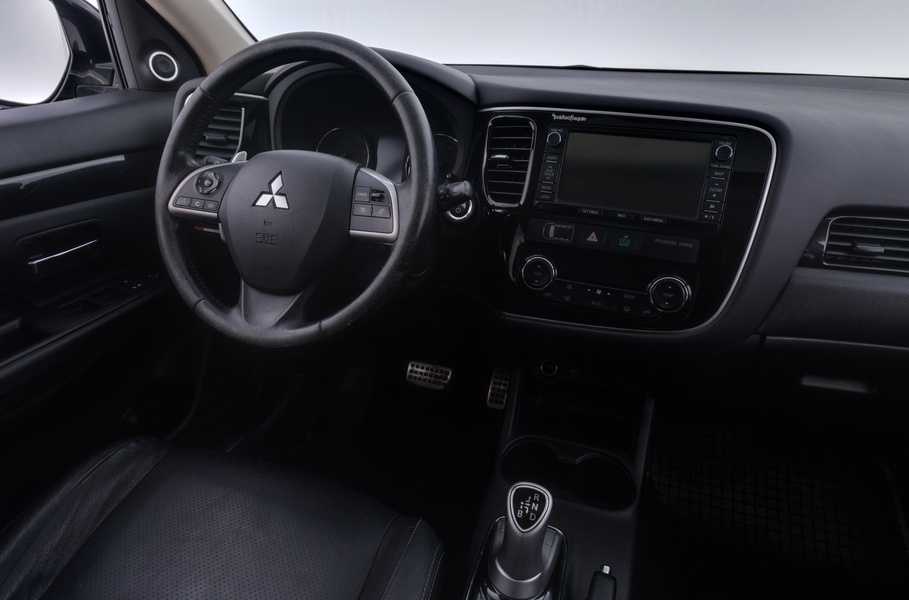 Mitsubishi Outlander PHEV vaihtoauto