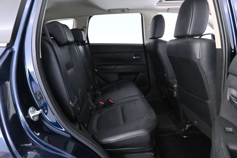 Mitsubishi Outlander PHEV vaihtoauto