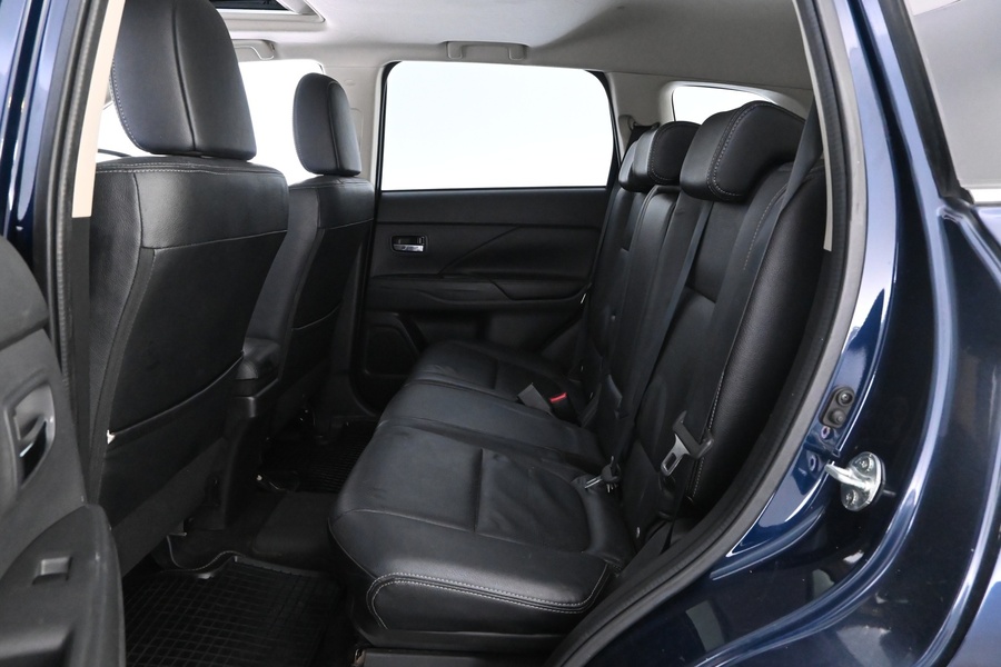 Mitsubishi Outlander PHEV vaihtoauto