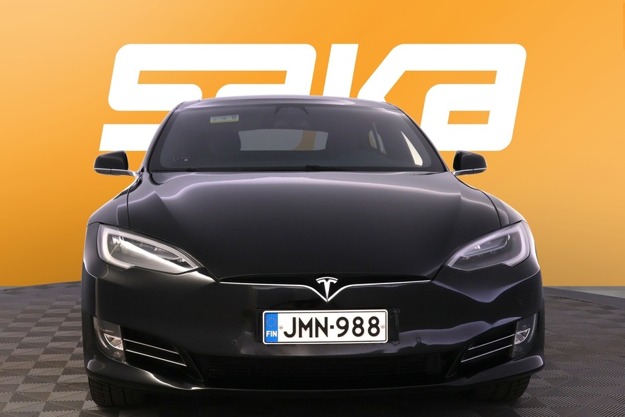 Tesla Model S vaihtoauto