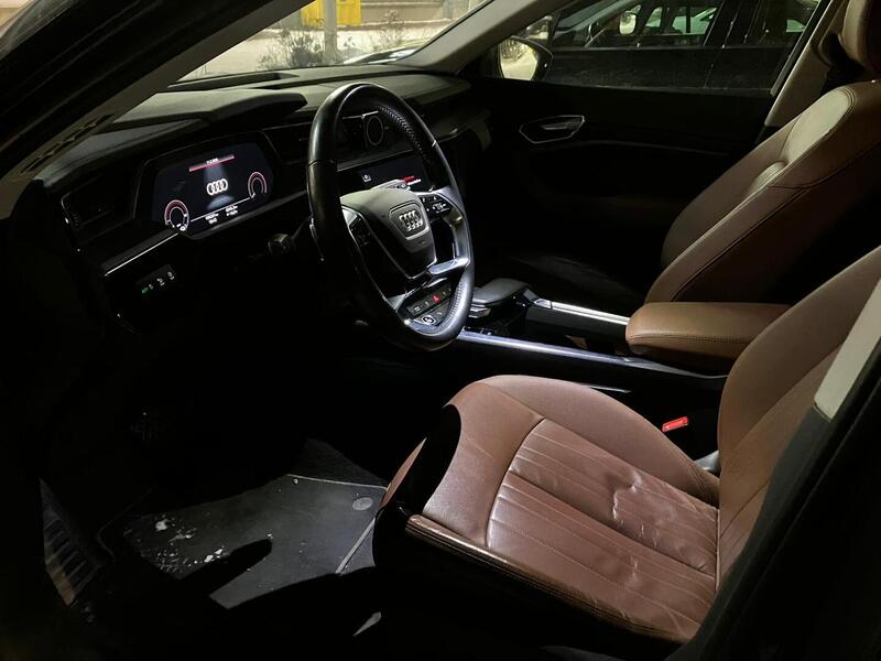 Audi e-tron vaihtoauto