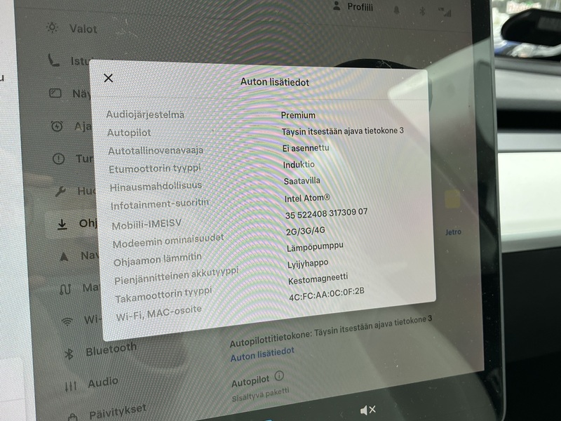 Tesla Model 3 vaihtoauto