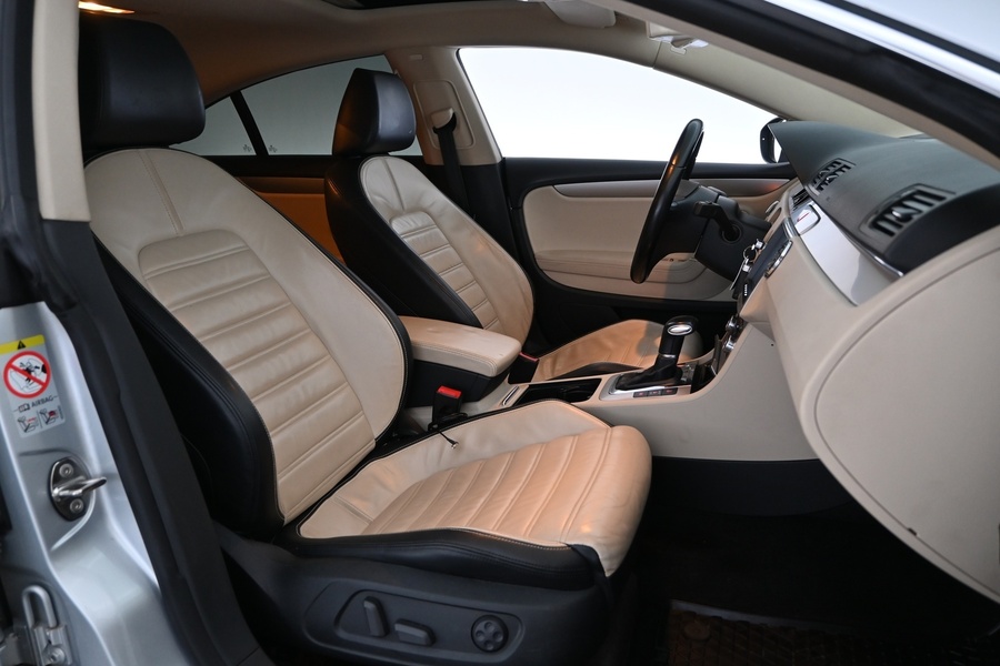 Volkswagen Passat CC vaihtoauto