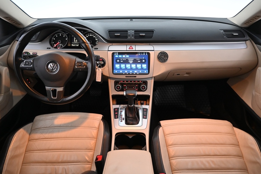 Volkswagen Passat CC vaihtoauto