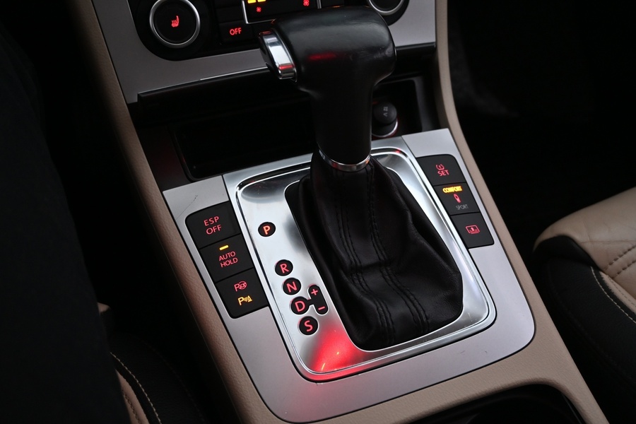 Volkswagen Passat CC vaihtoauto