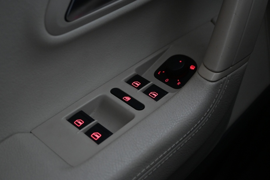 Volkswagen Passat CC vaihtoauto