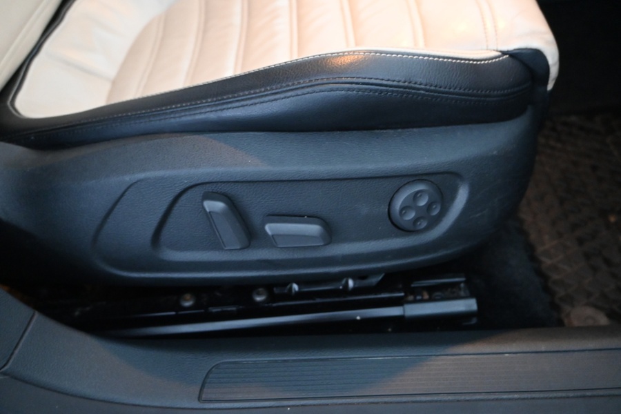 Volkswagen Passat CC vaihtoauto