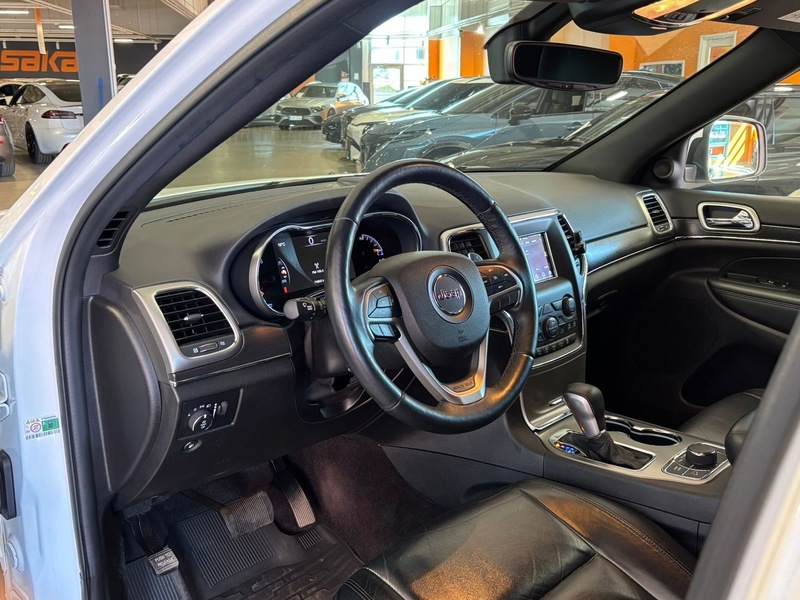 Jeep Grand Cherokee vaihtoauto
