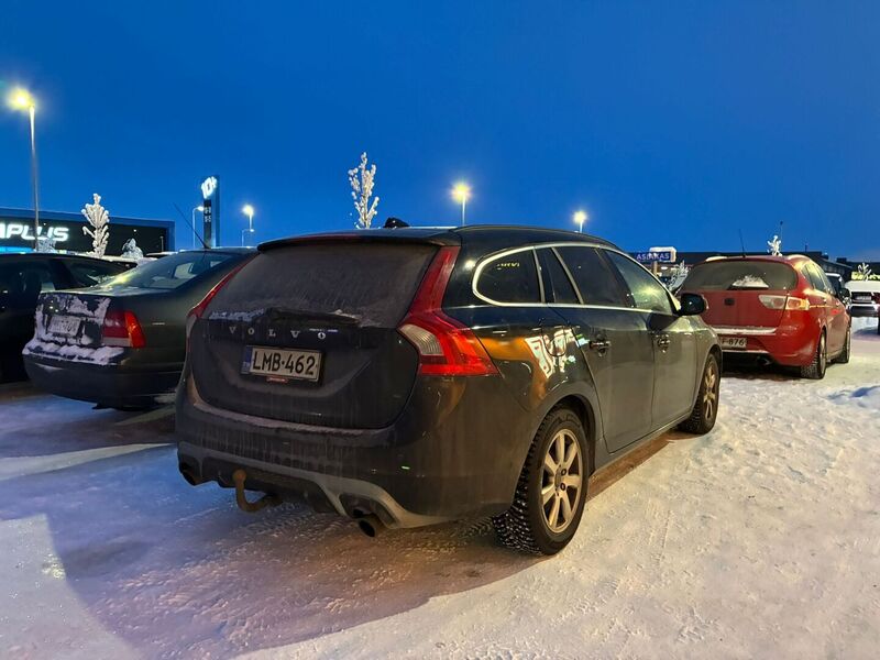 Volvo V60 vaihtoauto