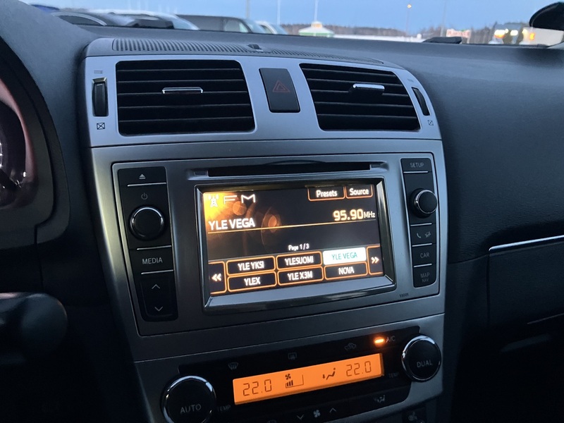 Toyota Avensis vaihtoauto