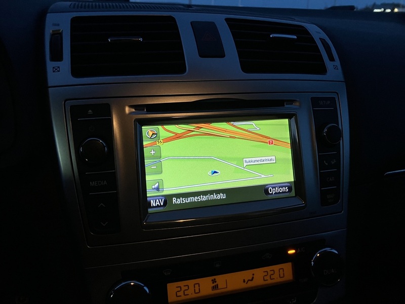 Toyota Avensis vaihtoauto