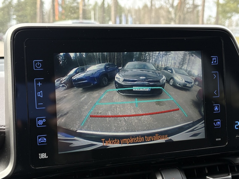 Toyota C-HR vaihtoauto