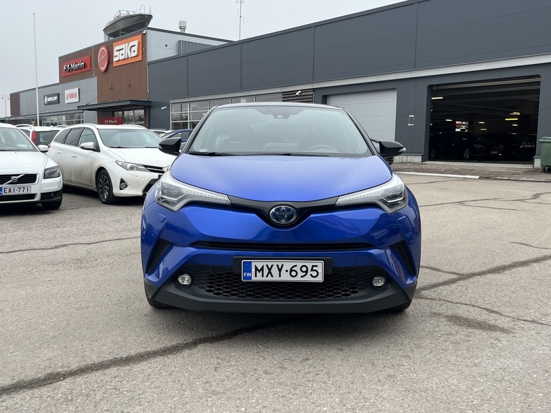 Toyota C-HR vaihtoauto
