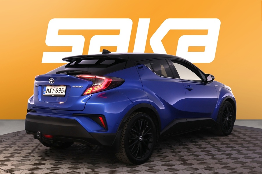 Toyota C-HR vaihtoauto