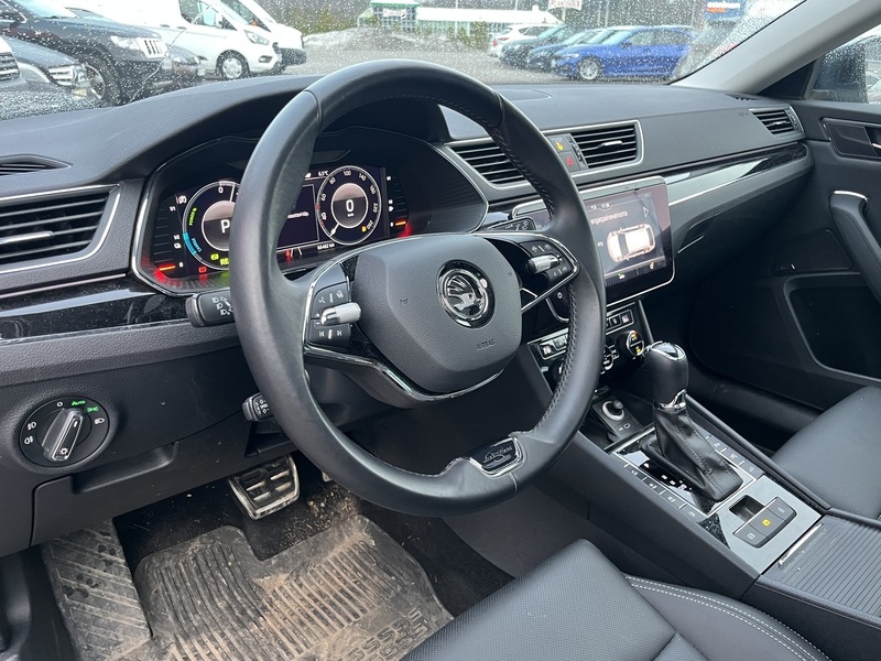 Skoda Superb vaihtoauto