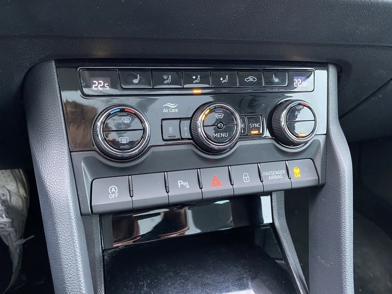 Skoda Karoq vaihtoauto