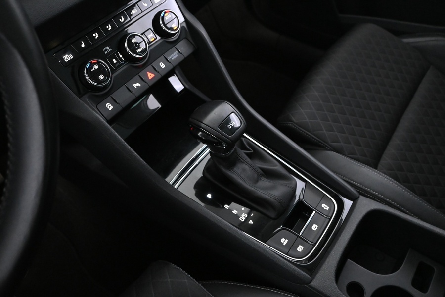 Skoda Karoq vaihtoauto