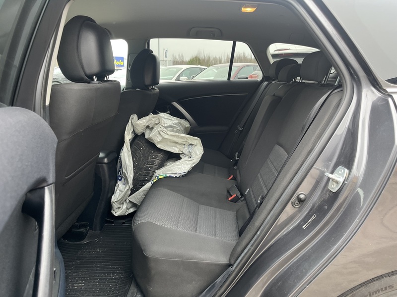 Toyota Avensis vaihtoauto