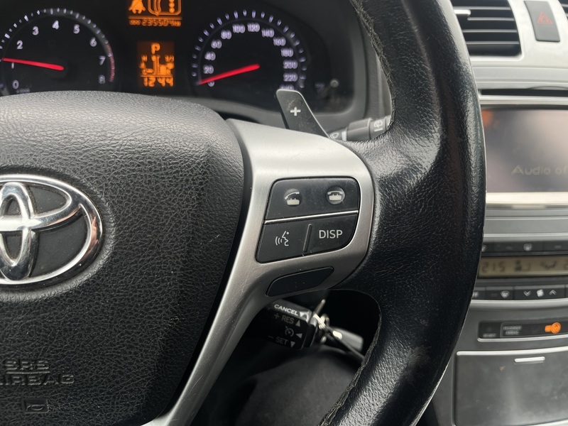 Toyota Avensis vaihtoauto