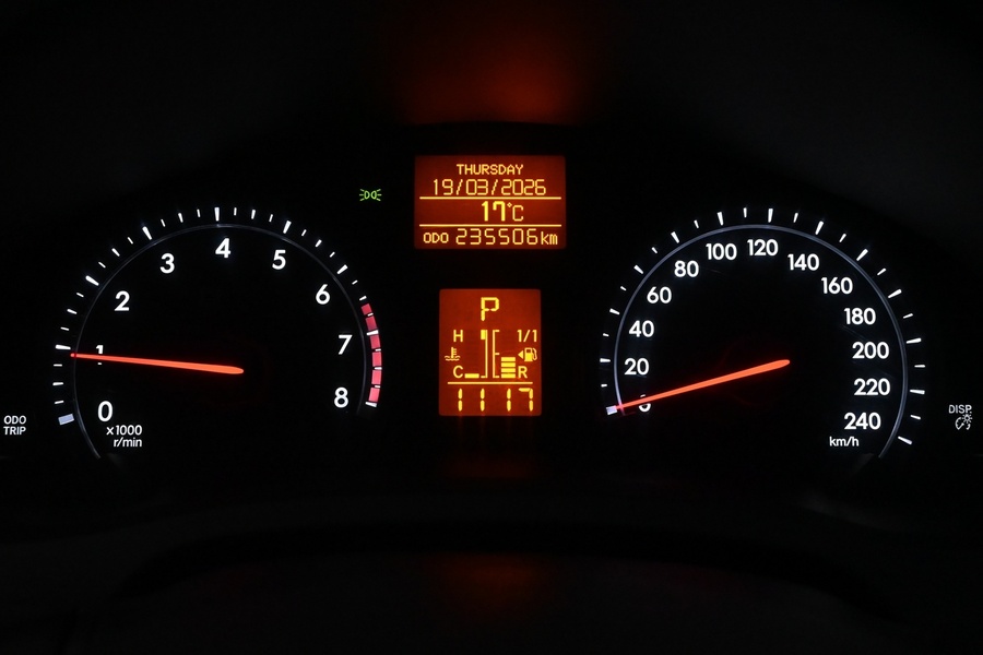 Toyota Avensis vaihtoauto
