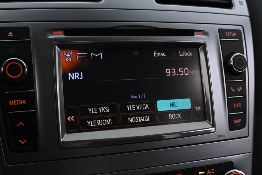 Toyota Avensis vaihtoauto