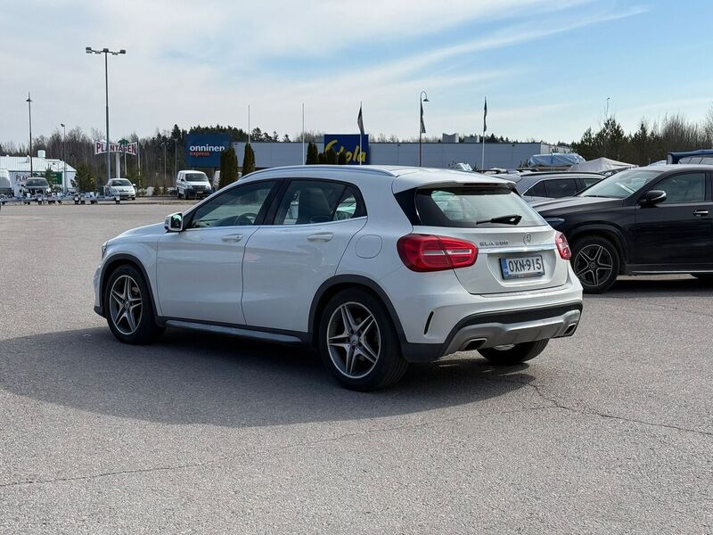 Mercedes-Benz GLA vaihtoauto