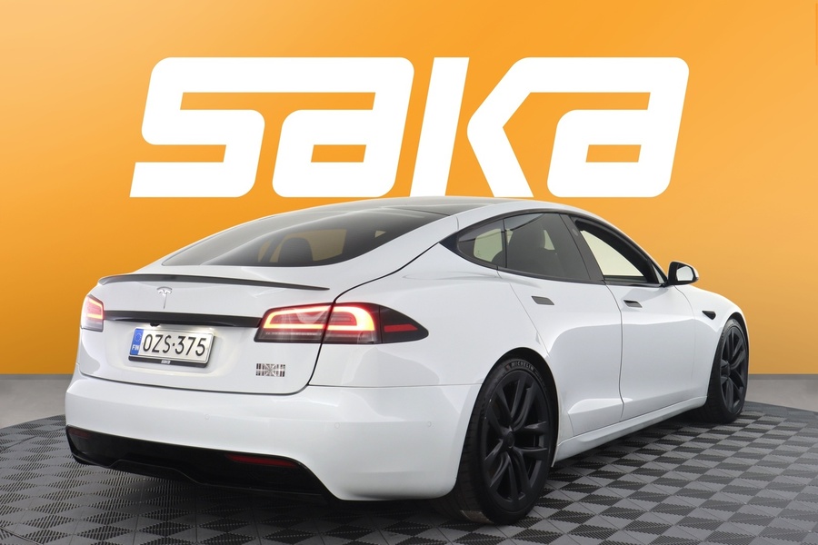 Tesla Model S vaihtoauto